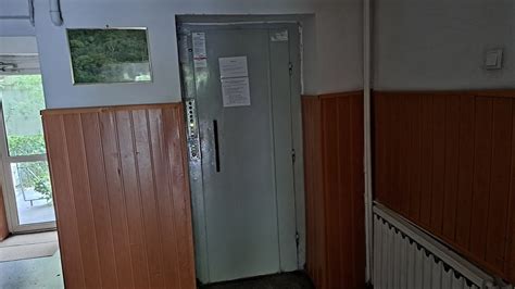 Old IFMA traction elevator Calea Călărașilor 242 bl 77 Bucharest