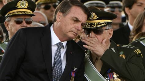 Militares Se Afastam De Bolsonaro Para Dar Sinal De Paz A Lula Diz Folha