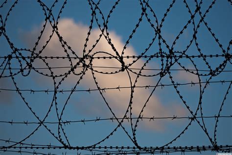 Обвиняемым в вымогательстве сотрудникам Собчак продлили срок ареста ...