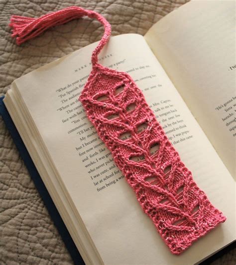 Free Knitting Pattern For 7 Of Hearts Bookmark Lace Bookmark With Interlocking Hearts Designed