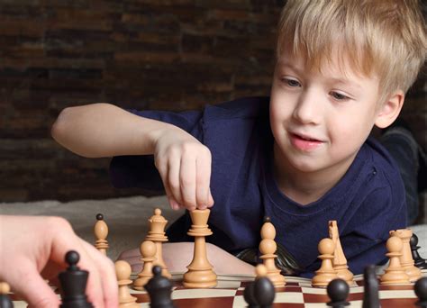 Ways to Introduce Chess to Children: A Guide for Parents | Article