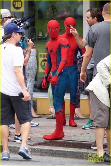 Spider Man Swings Into Action On Homecoming Set Photo 3704537