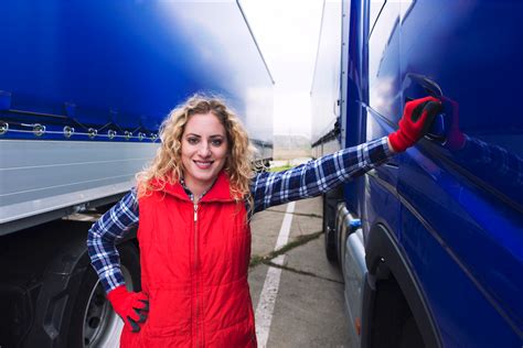 Women In Trucking 2023