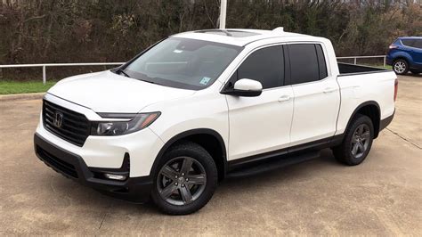 Honda Ridgeline Rtl The Gentleman S Truck Honda Ridgeline