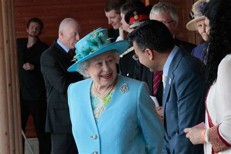 The Queen visits Krishna Avanti Primary School - Avanti Schools Trust