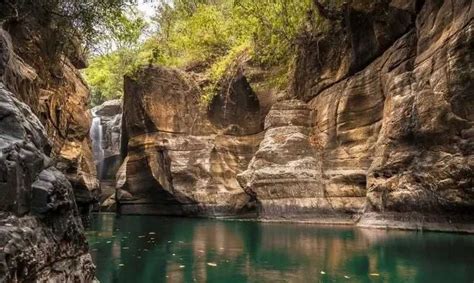 10 Potret Air Terjun Cunca Wulang Di NTT Grand Canyon Mini