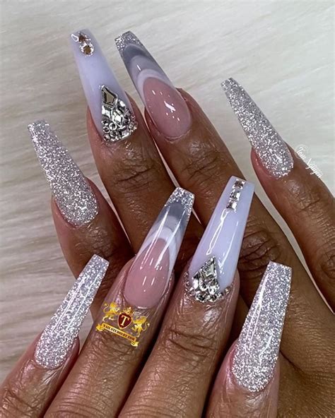 Tom Nguyen On Instagram “glamorous And Luxurious Birthday Nail Just Me Chillin ️ 💎🤩🤩 Tag