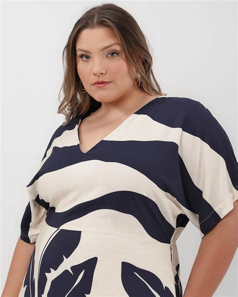 Riachuelo Vestido Midi Plus Size Decote V Folhagens Bege Filipa By