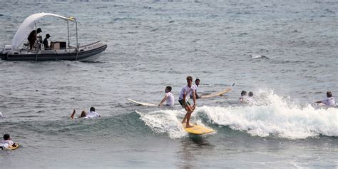 Un Surfeur Attaqu Par Un Requin La R Union Radio Tahiti