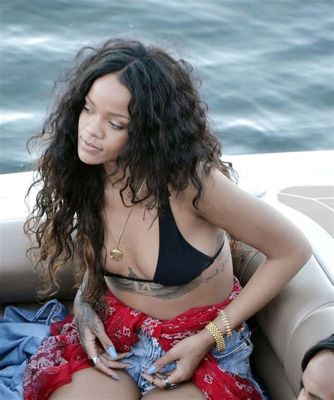 Rihanna In A Bikini Sicily Italy August 2014 • Celebmafia