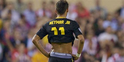 Pol Mica Por El Ambush Marketing De Neymar Jr