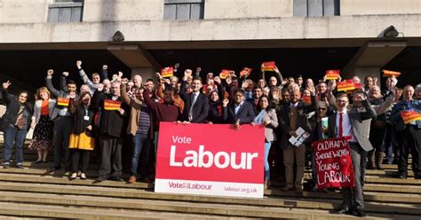 Leader Announces New Cabinet Team Oldham Labour