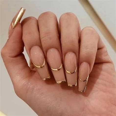 Gold Nail Designs For An Elegant Nail Look Modculture