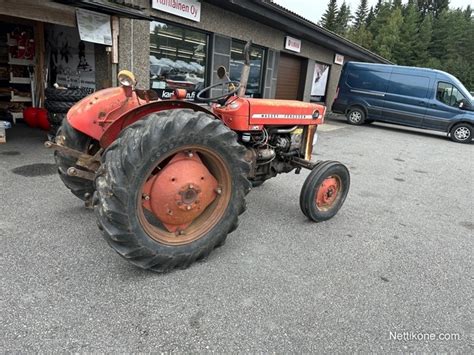 Massey Ferguson 130 Traktorit 1964 Nettikone