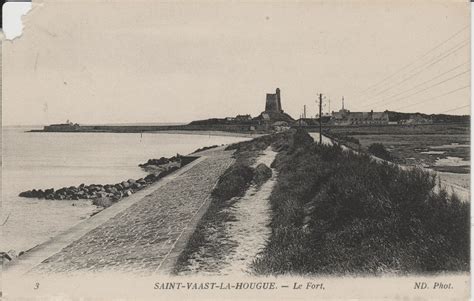 Photos Et Carte Postales Anciennes De Saint Vaast La Hougue Mairie De