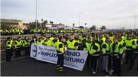 Los Trabajadores De Acerinox Respaldan Este Domingo El Bm Ciudad De