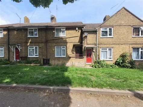 2 Bed Terraced House For Sale In Darnley Road Strood Rochester Me2 £