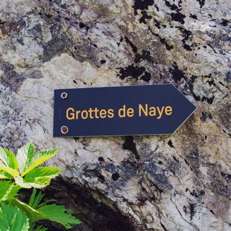 Jaman Les Rochers Des Naye Par Les Grottes De Naye Montreux Riviera