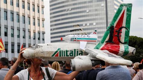 Alitalia Licenzia 2668 Persone Ora In Cassa Integrazione Sono