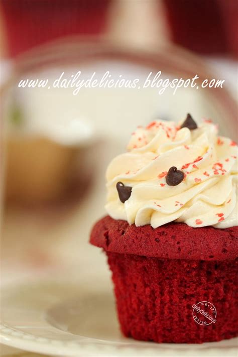 Dailydelicious Thai Red Velvet Cupcake Cute Cupcake To Put A Smile On Your Face