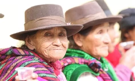 INEI Perú tiene más de cuatro millones de adultos mayores