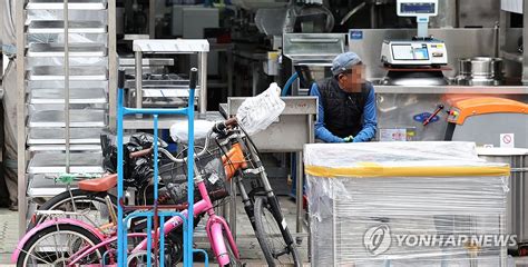 작년 역대 최대 소상공인 폐업 공제금 올해도 증가 연합뉴스