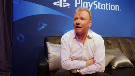 Chefe do PlayStation Jim Ryan chama Game Pass de serviço destruidor