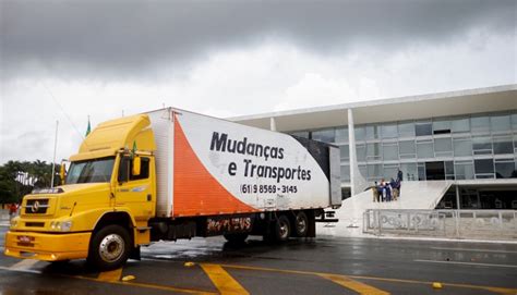 Mais Um Caminhão De Mudança é Visto No Palácio Da Alvorada Em Brasília