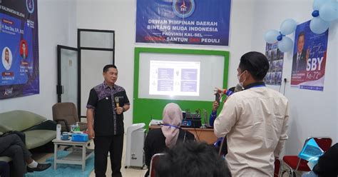 Walikota Narasumber Seminar Sumpah Pemuda Prokom Banjarmasin