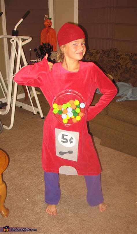 Homemade Bubble Gum Machine Costume | No-Sew DIY Costumes