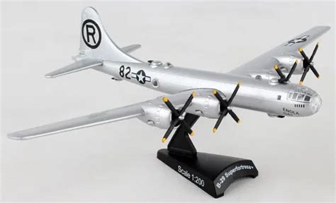Miniatura Avi O B Superfortress Enola Gay Daron Mister Braga