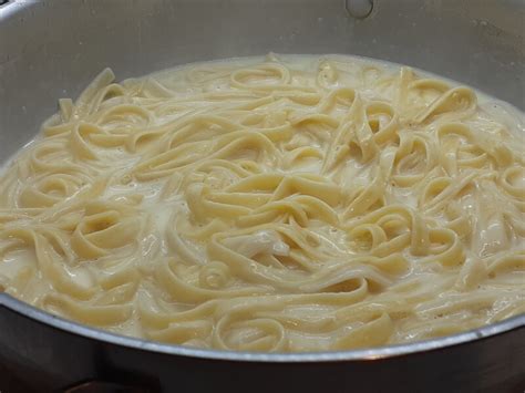 Fettuccine Alfredo Jahzkitchen