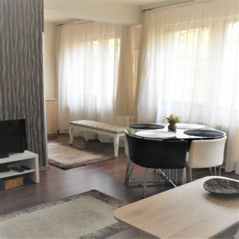 Roosevelt Apartman Szeged Szallas Hu