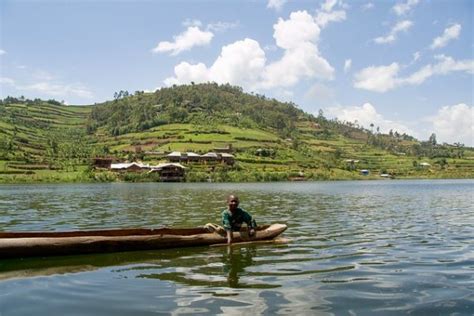 Lake Bunyonyi Uganda Map Africa Safari Guide