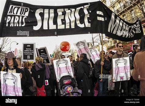 Paris Large Crowd People Front International Womens Day 8 March