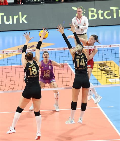 VakıfBank Galatasaray Daikin ile Seriye Devam etti VoleybolunAdresi