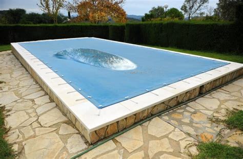 How To Keep Wind From Blowing Under A Pool Cover 8 Tips Weather