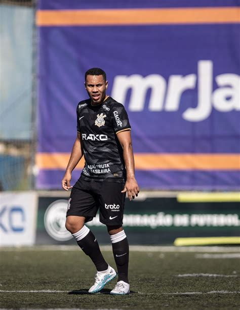 Atletas Do Corinthians S O Convocados Para Copa Do Mundo De Futebol