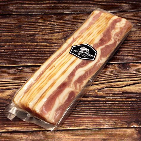 Smoked Streaky Bacon 250g เบคอนรมควัน แพค 250กรัม The Foodworks