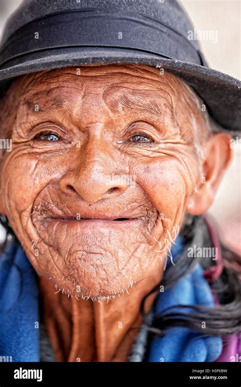 Very old man wrinkles hi-res stock photography and images - Alamy