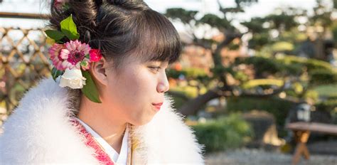 成人式の髪飾りは生花で♪花屋おすすめの生花髪飾りの作り方