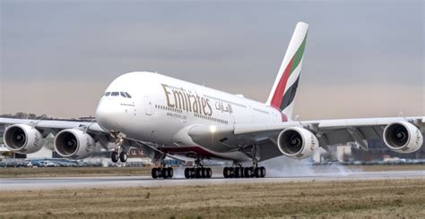 Emirates Airlines, Airbus A380, Landing, Smoke, Airbus A380-800, 2K, WFP, Chassis, A passenger ...