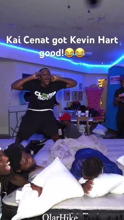 Kai Cenat Gets Kevin Hart Good During Sleepover Stream 😂😂