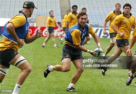 1035 Mat Rogers Rugby Player Stock Photos High Res Pictures And