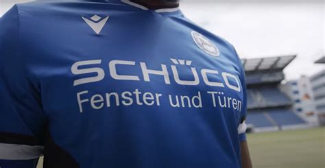 Video Arminia Bielefeld Stellt Neue Trikots Vor Fums Magazin