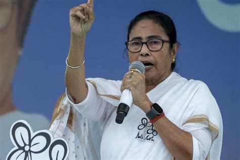 Lok Sabha Election 2024 Mamata Banerjee Slams The Police