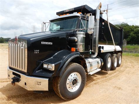 2020 KENWORTH T800 Dump Truck - J.M. Wood Auction Company, Inc.