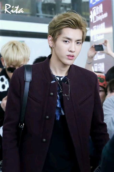 Pin By Lucille Sia On Airport Fashion Kris Wu Wu Yi Fan K Pop Boy Band