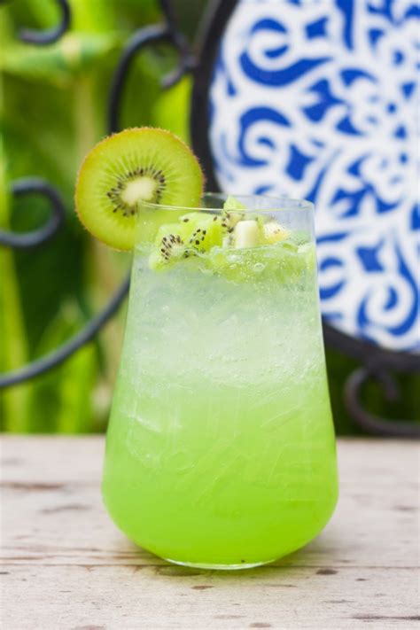 Caipiroska Al Kiwi La Ricetta Per Preparare La Caipiroska Al Kiwi