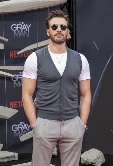 Chris Evans el hombre más sexy del mundo de 2022 según People